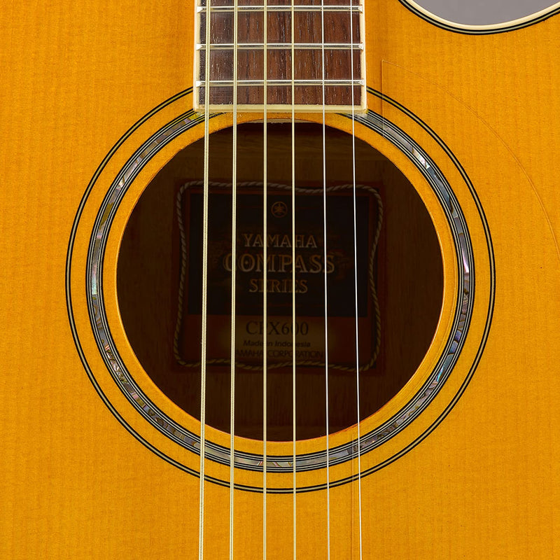Yamaha CPX600 VT Chitarra Acustica Elettrificata Vintage Tint Cutaway, Natural